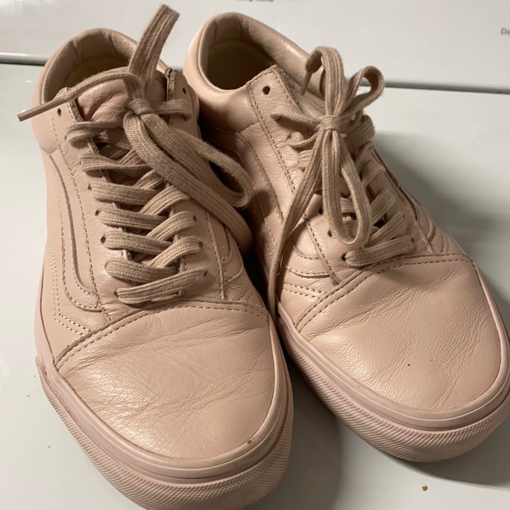 LIGHT PINK VANS LIKE NEW SIZE 9.5